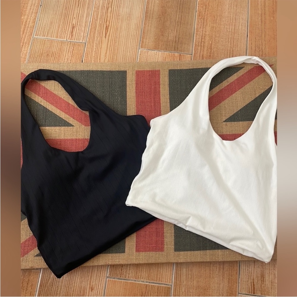 Black klassy network cropped halter Brami